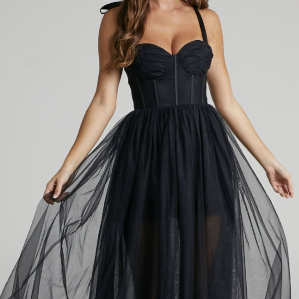 Showpo Emmary Gown - Bustier Bodice Tulle Womens Maxi Formal Dress in Black Sz 8